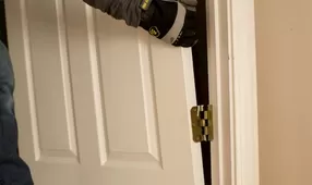 Демонтаж дверей