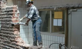 Демонтаж стен